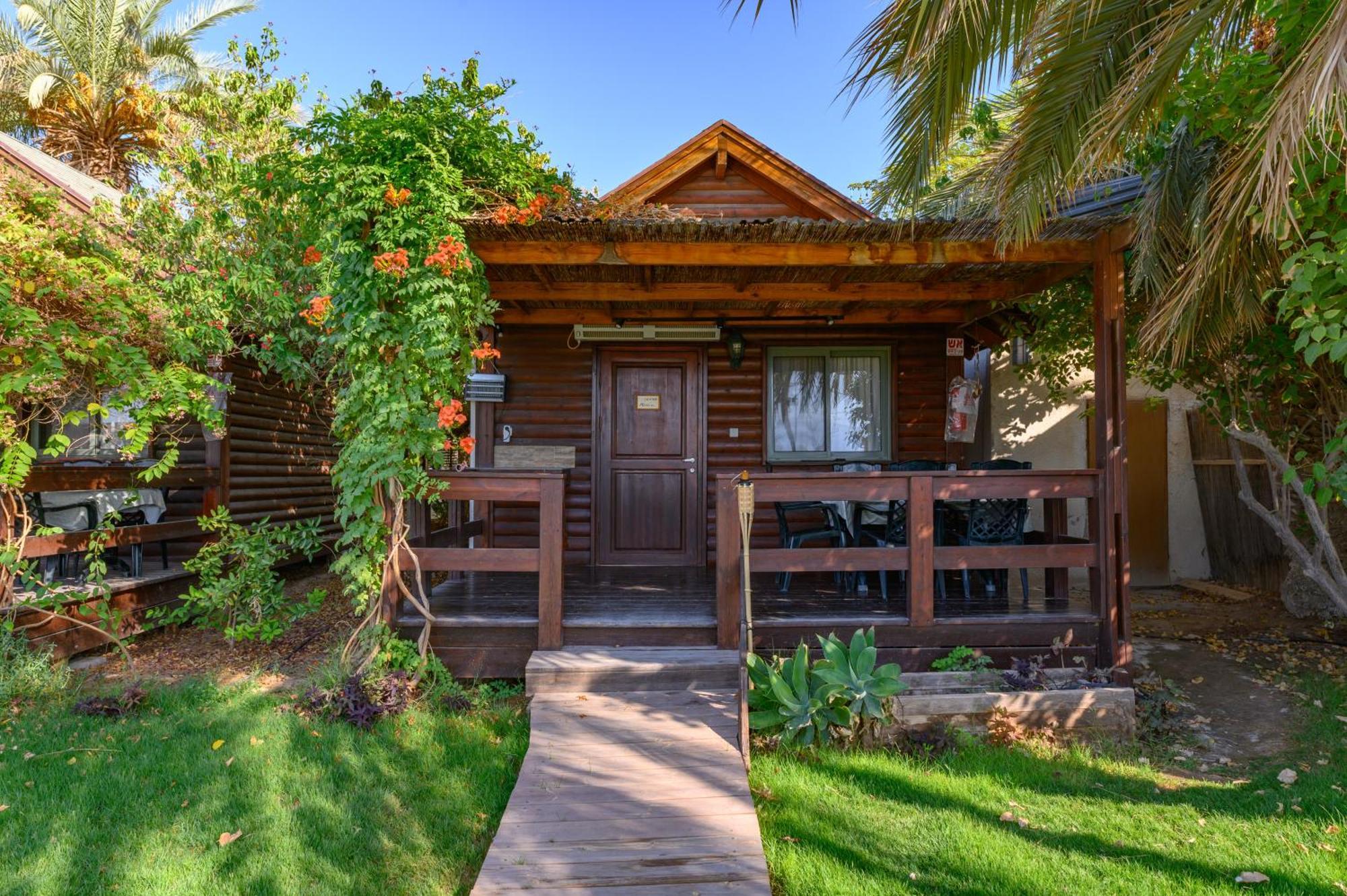 Belfer'S Dead Sea Cabins Neot HaKikar Esterno foto